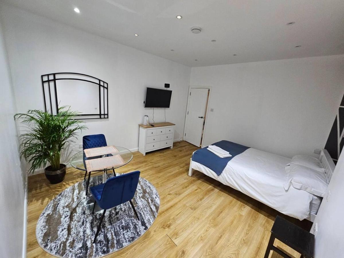 Cosy 1-bed In Alexandra Palace * Londra